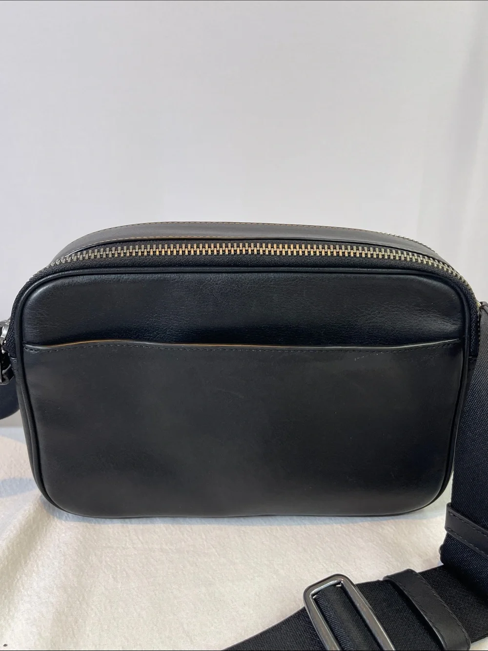Coach H2144-C4148 Graham Crossbody Bag Black Smooth Leather Men’s Unisex